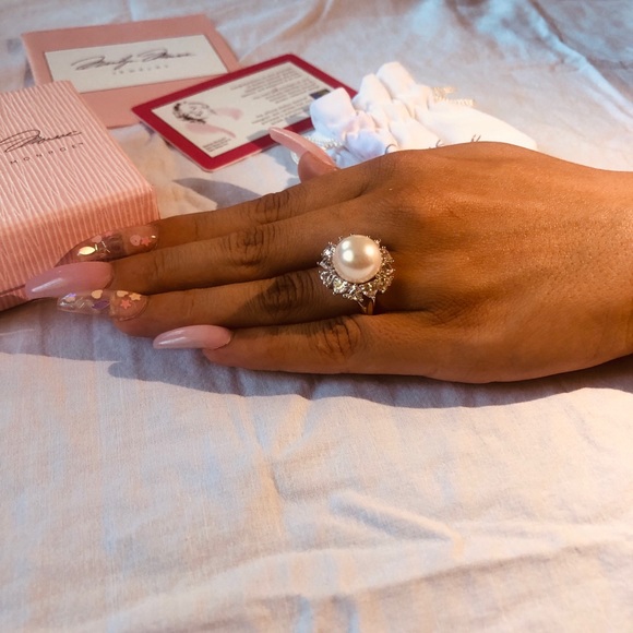 Bella Luce ring - Picture 2 of 3